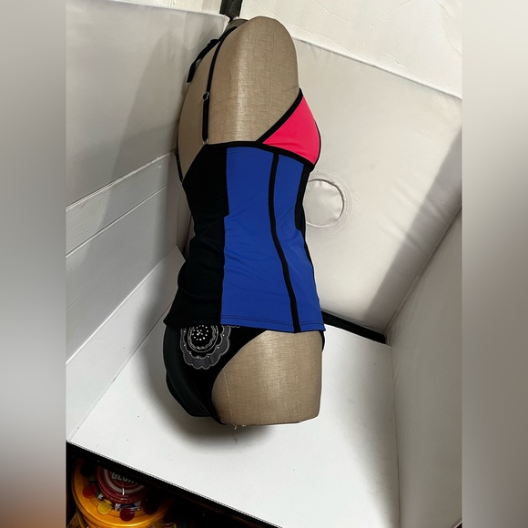 Cute colorful Swin Top Athleta bottoms are degree with tag size small - Picture 10 of 14